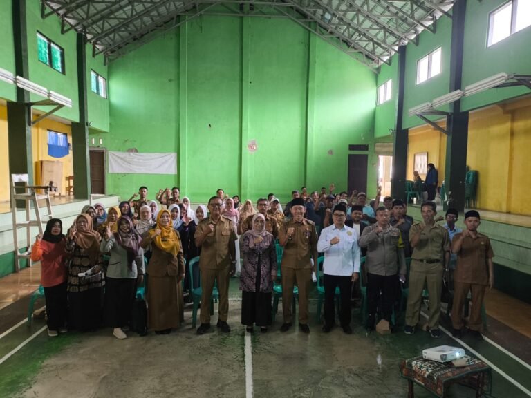 Hadiri Penyuluhan ke Masyarakat Sirnabaya, Polsek Rajadesa Sampaikan Imbauan Kamtibmas