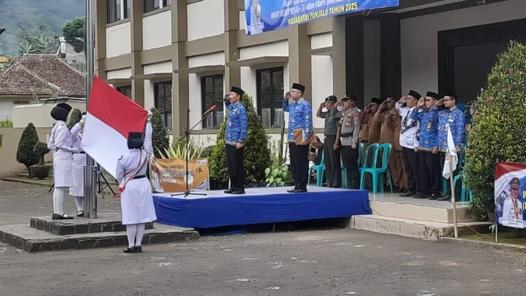 Polsek Panjalu Hadiri Upacara Peringatan Nasional, Wujud Kehadiran Kepolisian Dalam Mendukung Kegiatan Masyarakat