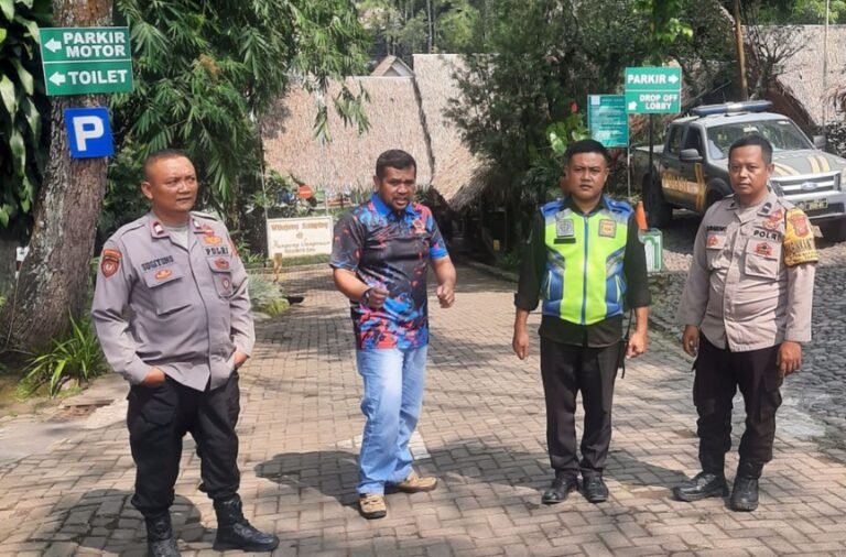Gelar Apel Gabungan Sekaligus Patroli Cipta Kondisi Di Wilayah Hukum Polsek Samarang
