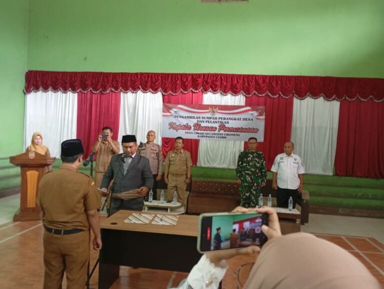 Polsek Cikoneng Kawal Kegiatan Pelantikan Perangkat Desa, Wujud Dukungan Kepolisian terhadap Tata Pemerintahan Desa yang Kondusif