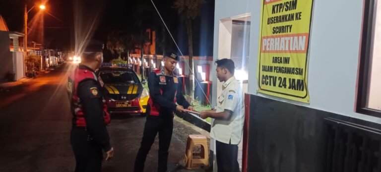 Sat Samapta Polres Ciamis Perkuat Kehadiran Polisi Melalui Patroli Dialogis, Warga Rasakan Langsung Rasa Aman di Lingkungan Permukiman