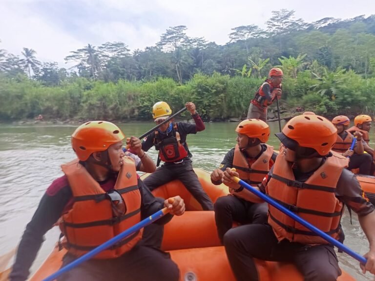 Sat Samapta Polres Ciamis Perkuat Kesiapsiagaan Bencana Lewat Latihan SAR Gabungan Bersama BPBD