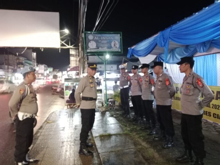 Cek Kesiapan Ops Lilin Lodaya 2024, Personel Pos Pam Banjarsari Lakukan Apel Malam