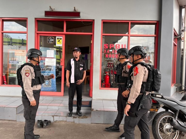Cipkon Libur Nataru, Satgas Preventif Ops Lilin Lodaya Polres Ciamis Patroli ke SPBU Nagrak