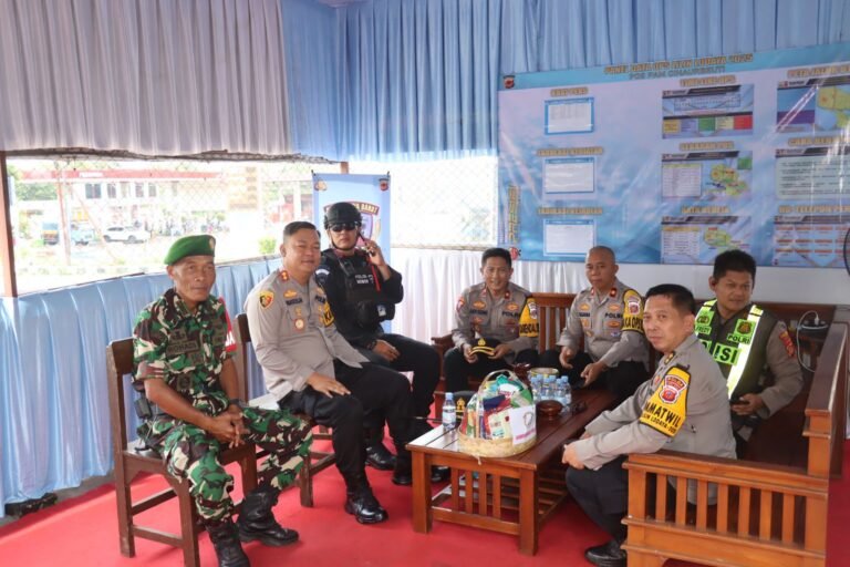 Kapolres Ciamis Tinjau Pos Pam Cihaurbeuti, Pastikan Pelayanan Maksimal dan Keamanan Masyarakat Selama Libur Natal dan Tahun Baru