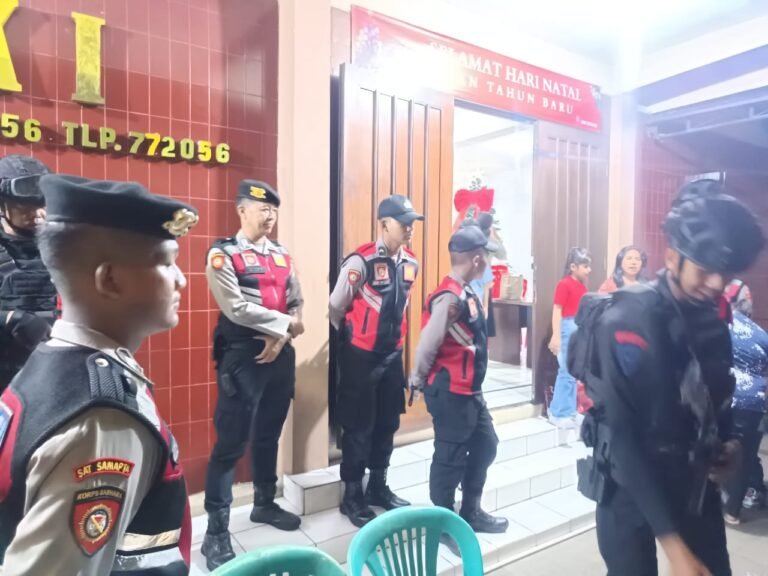 Polres Ciamis Beri Pengamanan Perayaan Hari Natal 2025 Gereja Kristen Indonesia Ciamis