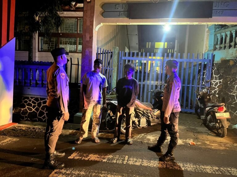 Ops Lilin Lodaya 2025, Pos Pam Kawali Polres Ciamis Patroli Dialogis Berikan Kenyamanan Warga