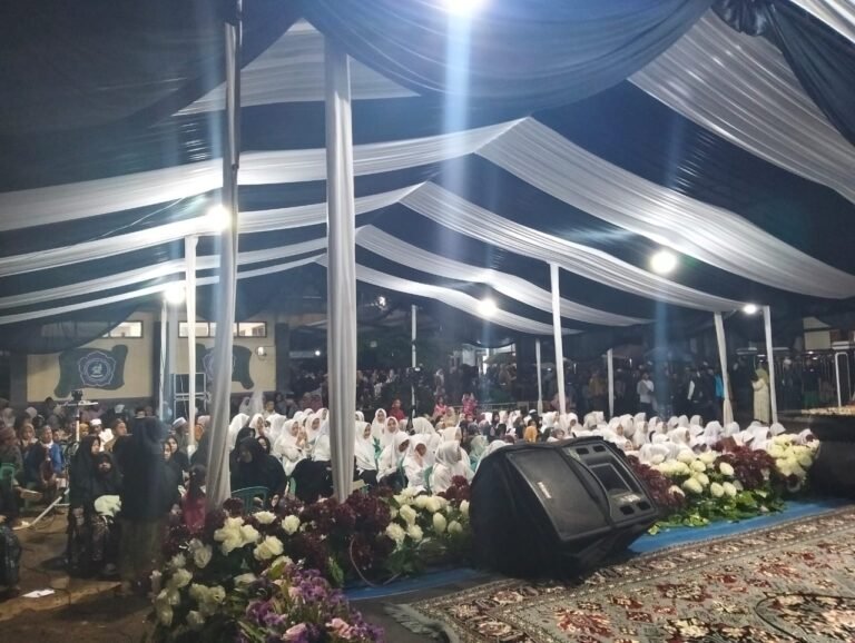 Polsek Panjalu Polres Ciamis Ikuti Kegiatan Peringatan Isra Mi’raj di Ponpes Al Jaohar