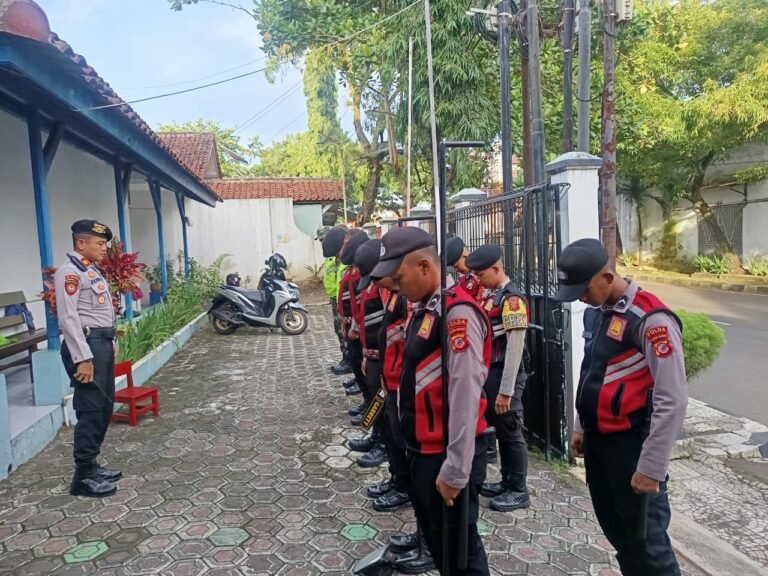Cek Kesiapan Personel, Satgas Preventif Polres Ciamis Apel Pengamanan di GKI Ciamis