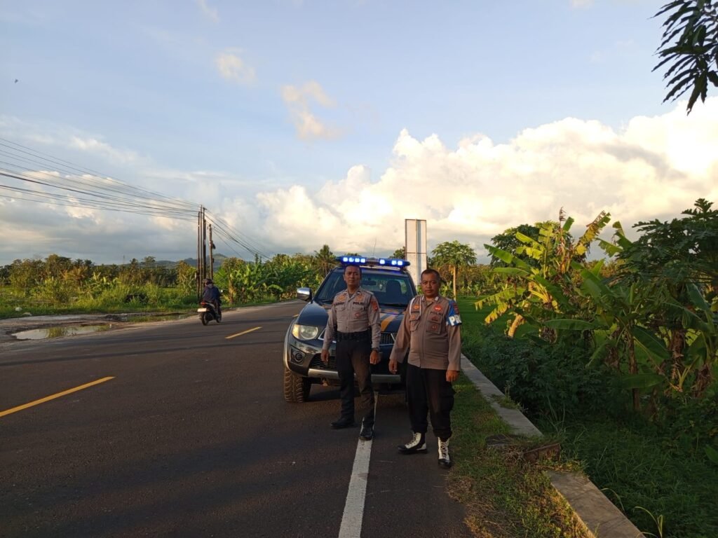 Patroli Ops Nataru dan Antisipasi Balapan Liar, Polsek Pamarican Turun ke Jalanan Saat Malam