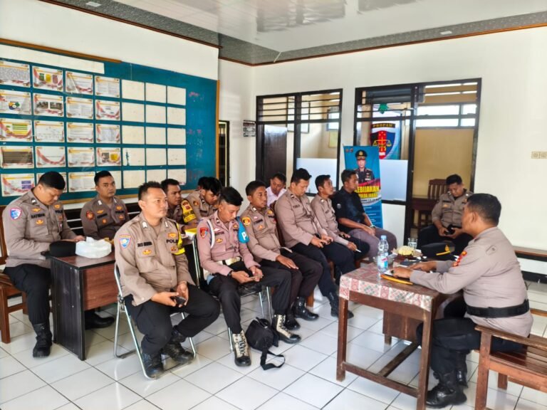 Perkuat Koordinasi Internal, Polsek Lakbok Apel dan Breafing ke Personel Sebelum Bertugas