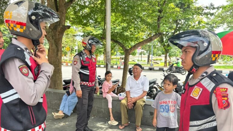 Sat Samapta Polres Ciamis Intensifkan Patroli Alun-Alun Kota dalam Ops Lilin Lodaya 2025, Wujud Kehadiran Polri Jaga Kamtibmas