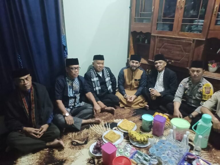 Polsek Ciamis Polres Ciamis Ikuti Kegiatan Peringatan Isra Mi’raj di Desa Sadananya