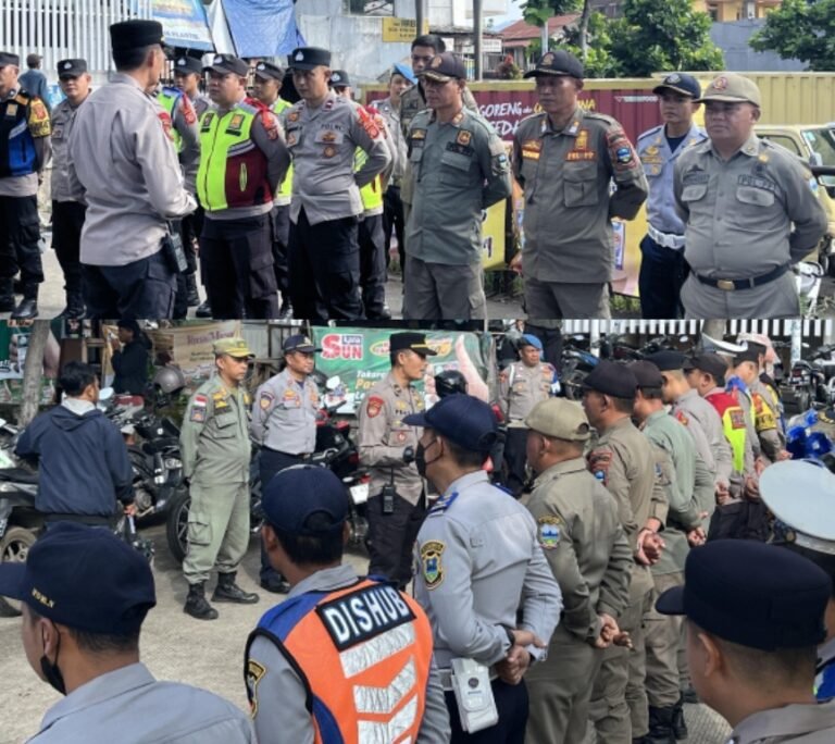 Polsek Samarang Gelar Apel Pagi Pengecekan Anggota Pam Ops Lilin Lodaya 2025 untuk Kegiatan Preemtif, Preventif dan Kamseltibcarlantas
