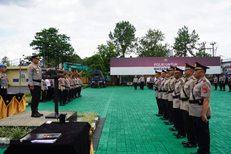 Kapolres Tasikmalaya Kota Pimpin Upacara Serah Terima Jabatan Pejabat Utama dan Kapolsek Jajaran