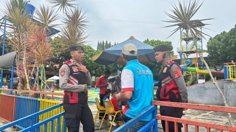 Cipkon Pasca Akhir Tahun 2025, Sat Samapta Polres Ciamis Awasi Waterboom Sukahaji