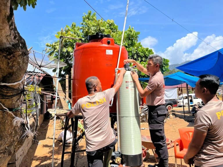 Polda Sumut Hadirkan Air Bersih untuk Warga Hutanabolon, Pasang Filter Air Nanotec pada Sumur Bor