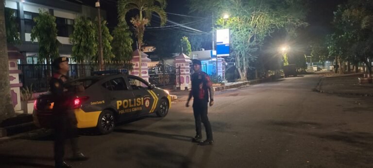 Perkuat Sinergitas, Polsek Cimaragas Polres Ciamis Koorkom Kamtibmas ke Warga Janggala