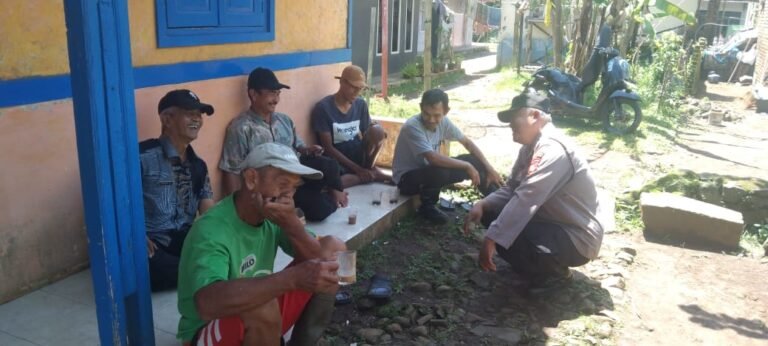 Polsek Kawali Intensifkan Sambang Binluh, Wujud Peran Polri Dorong Kepedulian Lingkungan dan Ketahanan Pangan di Desa Winduraja
