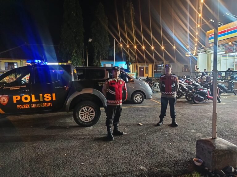 Polsek Cihaurbeuti Polres Ciamis Patroli Biru Antisipasi Gangguan Kamtinmas di Masyarakat