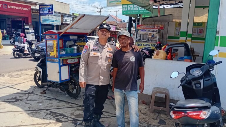 Cipkon Kamtibmas, Polsek Rajadesa Polres Ciamis Intens Patroli Dialogis Siang Hari ke Pemukiman Warga