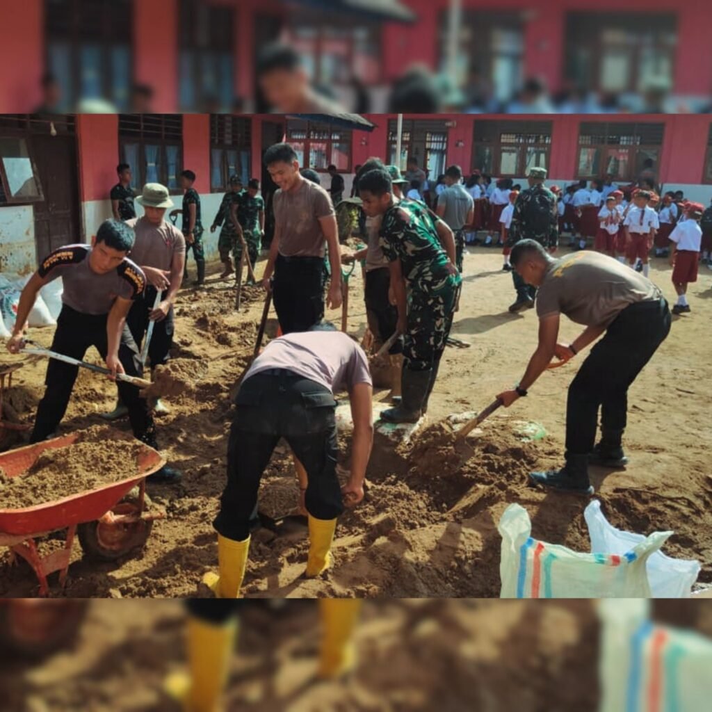 Sekolah Terdampak Bencana Dibersihkan, Brimob–TNI Percepat Pemulihan Pendidikan di Tapanuli Tengah