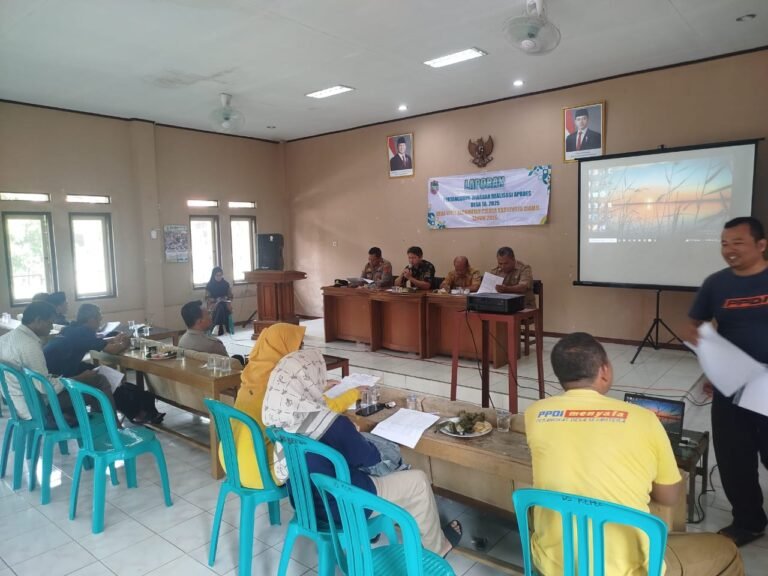 Polsek Cisaga Hadiri Laporan Pertanggungjawaban APBDes, Wujud Peran Polri Dukung Transparansi dan Kamtibmas Kondusif