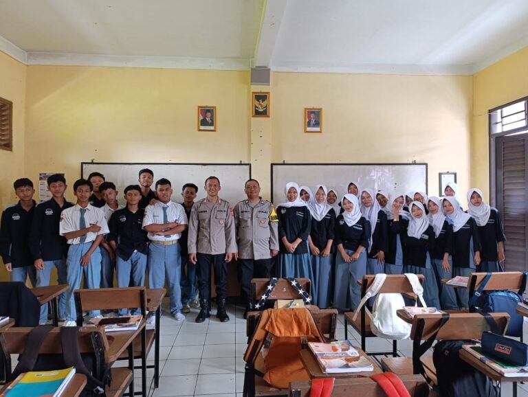 Polsek Cikoneng Perkuat Pembinaan Pelajar, Wujud Peran Polri Cegah Gangguan Kamtibmas di Lingkungan Sekolah