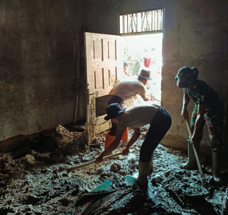 Sinergi Brimob dan TNI Dukung Pemulihan Warga melalui Pembangunan Hunian Tetap