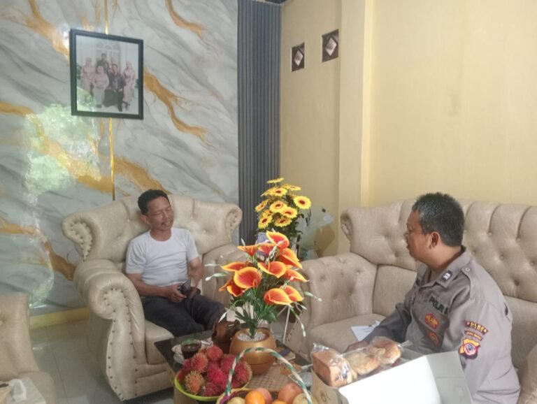 Perkuat Sinergitas, Polsek Sukadana Polres Ciamis Koorkom Kamtibmas ke Tokoh di Ciparigi