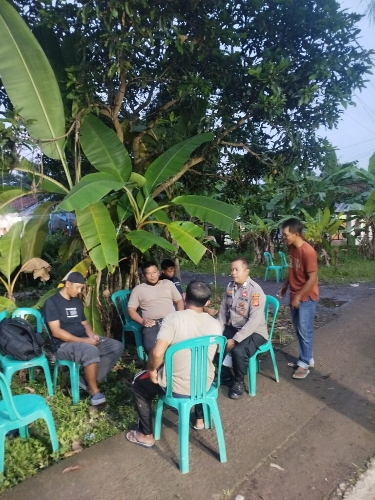 Polsek Pamarican Datangi TKP Warga Terbujur Kaku di Desa Kertahayu