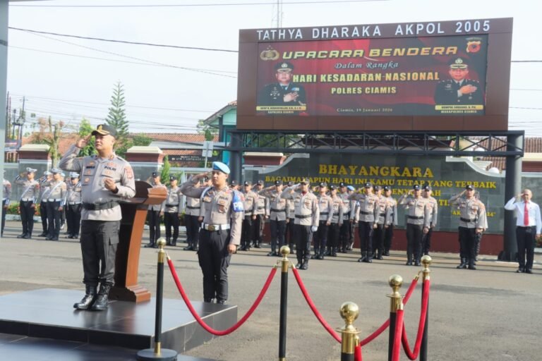 Upacara Hari Kesadaran Nasional di Polres Ciamis Teguhkan Komitmen Polri dalam Pengabdian dan Kesiapsiagaan Kamtibmas