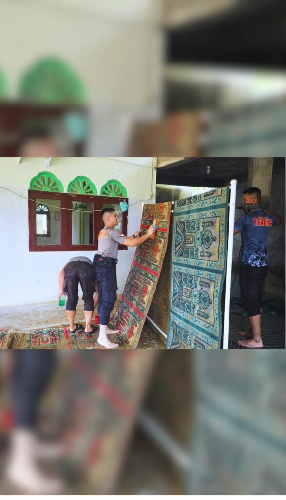 Taruna Akpol Wujudkan Pengabdian Nyata, Bersihkan Mushola Babul Falah Jelang Latsitardanus XLVI di Aceh Tamiang