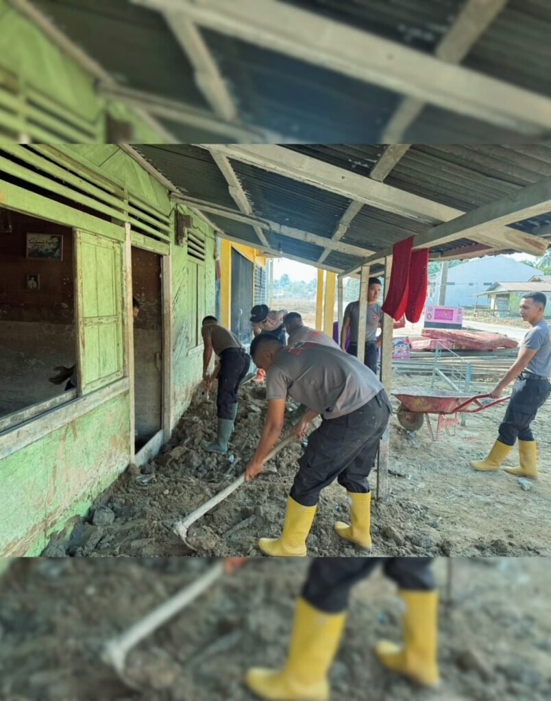 Masih Bertahan Hingga Kini, Polda Sumut Bantu Warga Bersihkan Rumah dari Lumpur Secara Bertahap