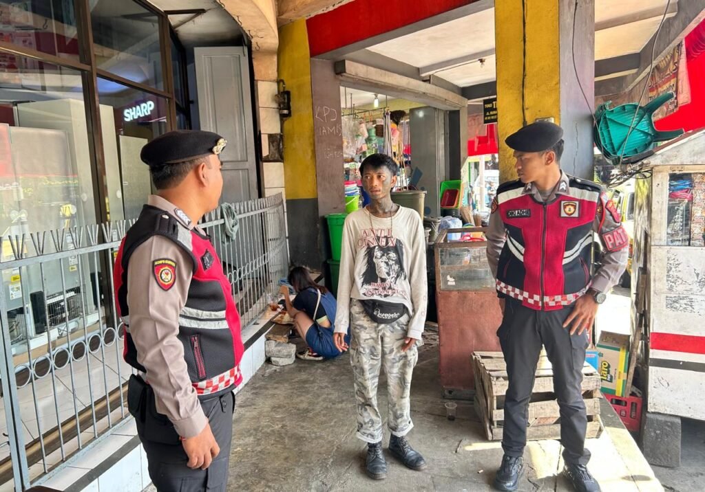 Satuan Samapta Polres Ciamis Patroli Dialogis ke Kantor Pajak Berikan Rasa Aman Pengunjung