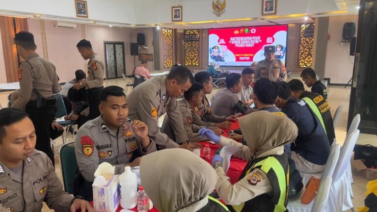 Aksi Kemanusiaan Polres Garut, Donor Darah Kumpulkan Puluhan Labu untuk Masyarakat