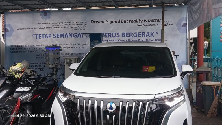 PLN Ciamis Dorong Ekosistem Kendaraan Listrik Lewat Penyediaan SPKLU