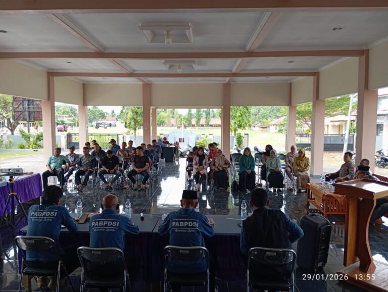 Polsek Lakbok Hadiri Musdes Penetapan KPM BLT DD Tahun 2026 di Desa Sukanagara