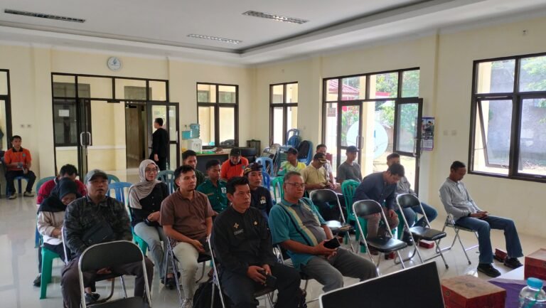 Kapolsek Cimaragas Hadiri Komunikasi Sosial Forum Kewaspadaan Dini Masyarakat di Cidolog