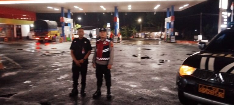 Polsek Cihaurbeuti Polres Ciamis Patroli Biru Antisipasi Gangguan Kamtinmas di Masyarakat