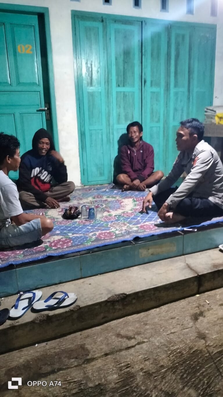 Perkuat Sinergitas, Polsek Lakbok Polres Ciamis Koorkom ke Warga Sukaharja Jaga Harkamtibmas