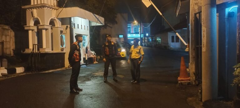 Samapta Polres Ciamis Patroli dan Siaga di Area Ruko Terminal Ciamis Antisipasi Aksi Kriminalitas