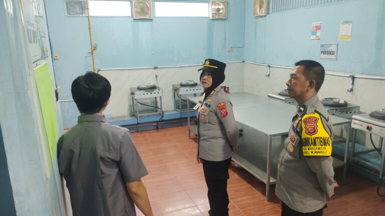 Polsek Kawali Kawal Program Makan Bergizi Gratis, Pastikan Pelayanan SPPG Aman dan Berkualitas