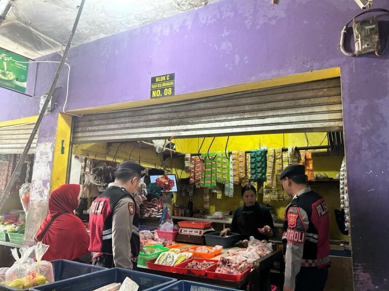 Sat Samapta Polres Ciamis Pantau Harga dan Ketersediaan Bahan Pokok, Jaga Stabilitas Ekonomi dan Ketertiban Pasar