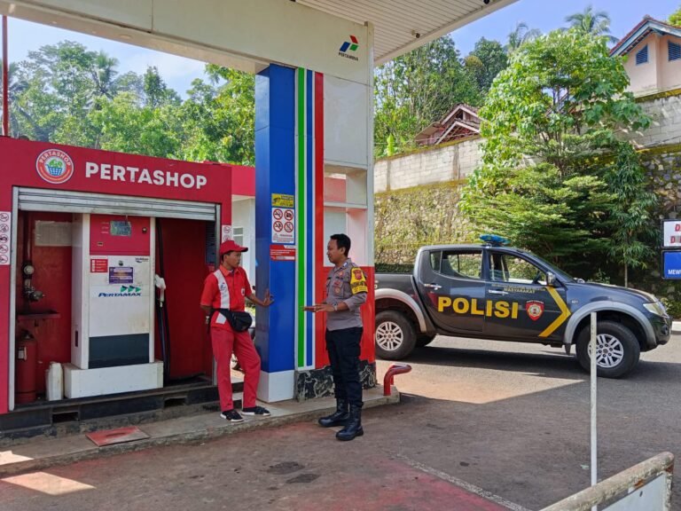Polsek Sukadana Sambang SPBU, Perkuat Sinergi Kamtibmas dan Antisipasi Gangguan Keamanan