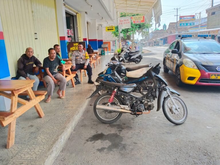 Polsek Kawali Laksanakan Patroli Dialogis, Cegah Gangguan Kamtibmas dan Premanisme