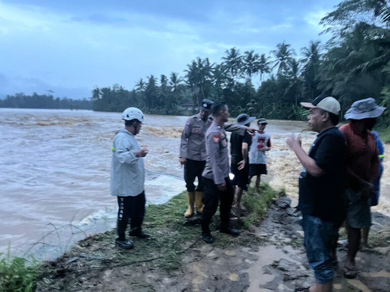 Debit Air Tinggi, Dua Sungai di Pamarican Rendam Pemukiman dan Sawah Warga