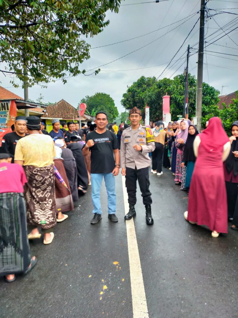 MENGGODA, Polsek Cikoneng Polres Ciamis Koorkom Kamtibmas ke Warga Sambut Ramadan