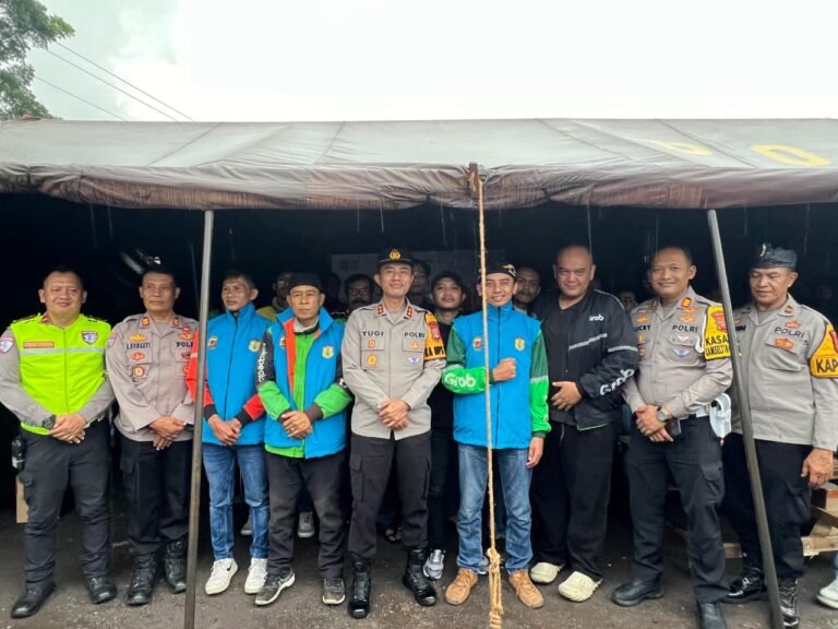 Sinergi Polisi dan Ojol Makin Solid, Kapolres Garut Ngariung Bareng Ojol
