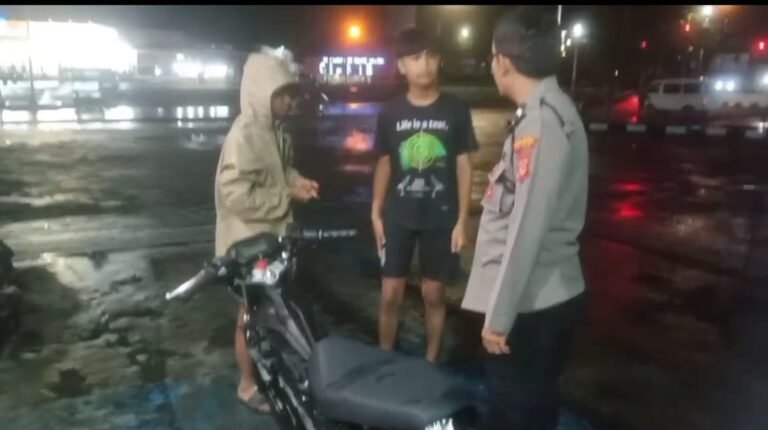 Polsek Cihaurbeuti Gencarkan Giat Preemtif dan Public Address, Perkuat Upaya Pencegahan Kriminalitas Malam Libur